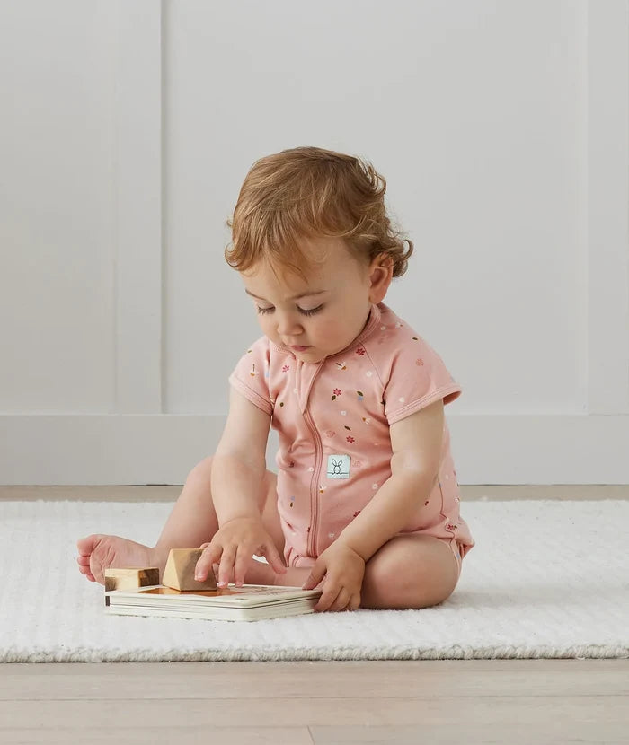 ergoPouch Layer | Short Sleeve Zip Bodysuit 0.2 TOG - Daises