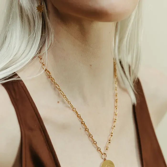 Sierra Winter – Eve Necklace in Gold