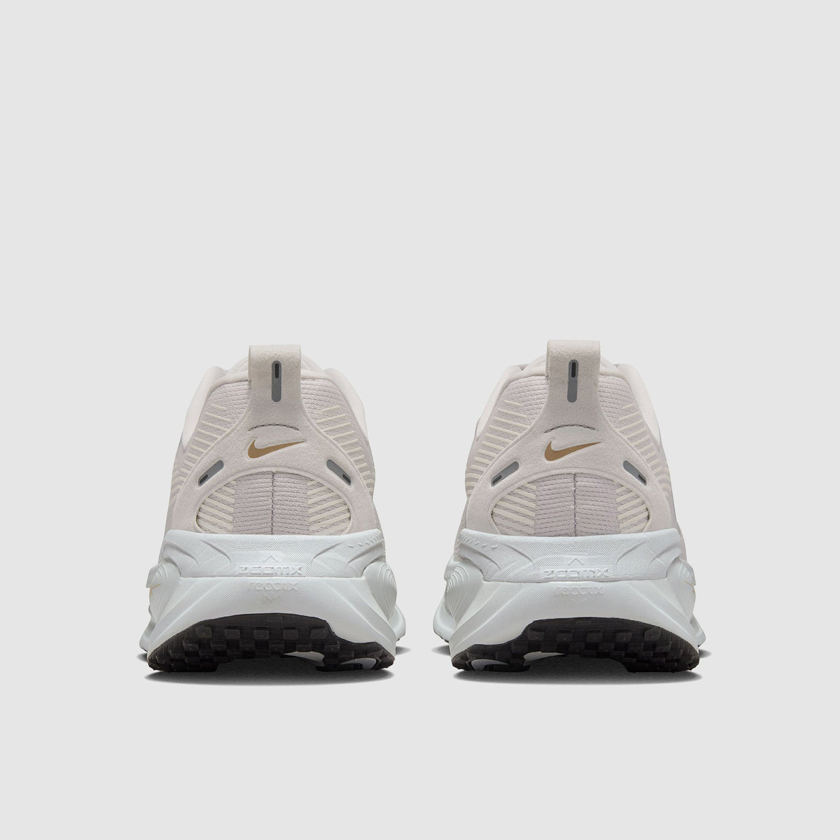 Nike Vomero 18