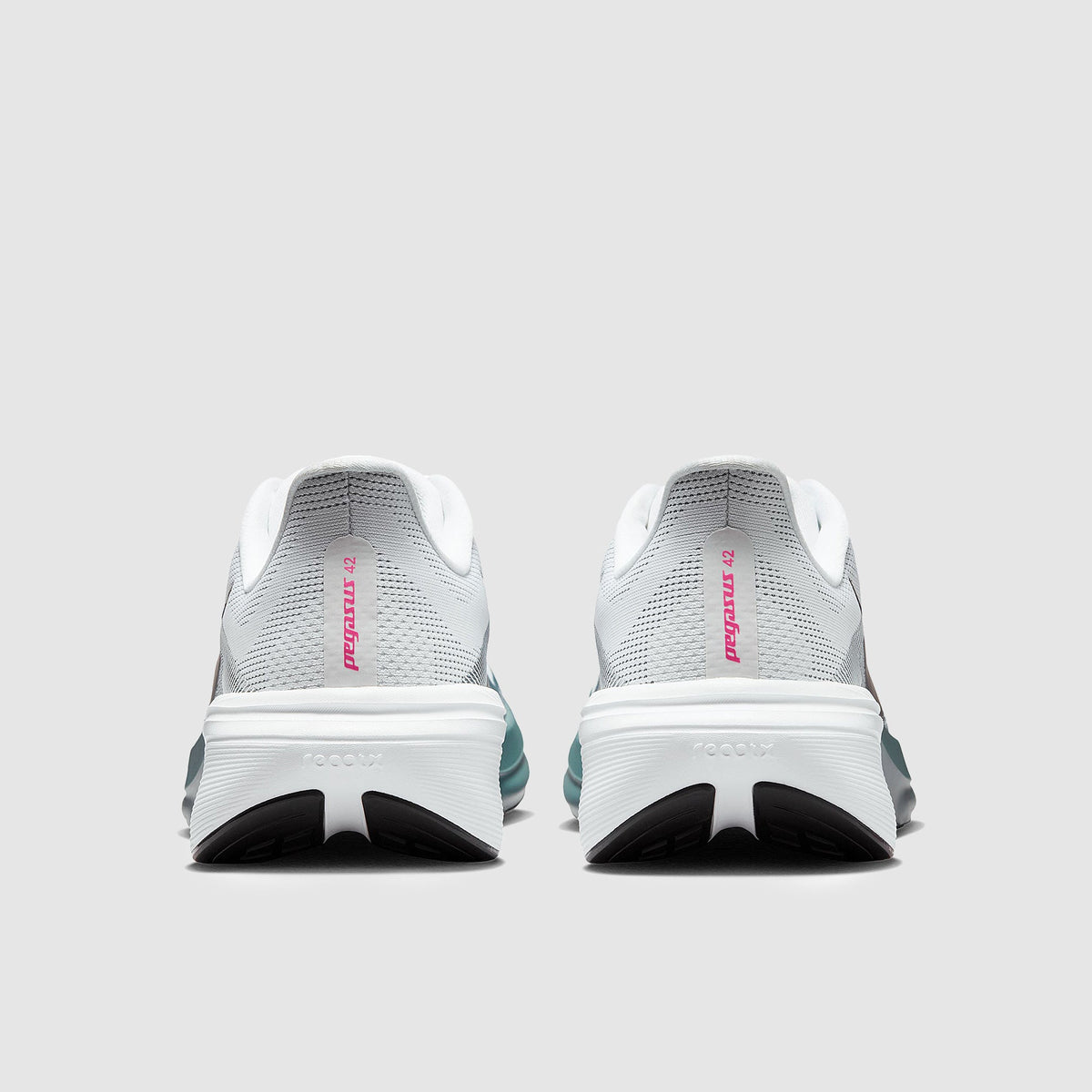 Nike Air Zoom Pegasus 42