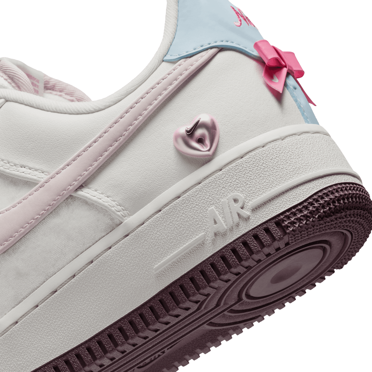 Women's Nike Air Force 1 '07 "Valentines Day"