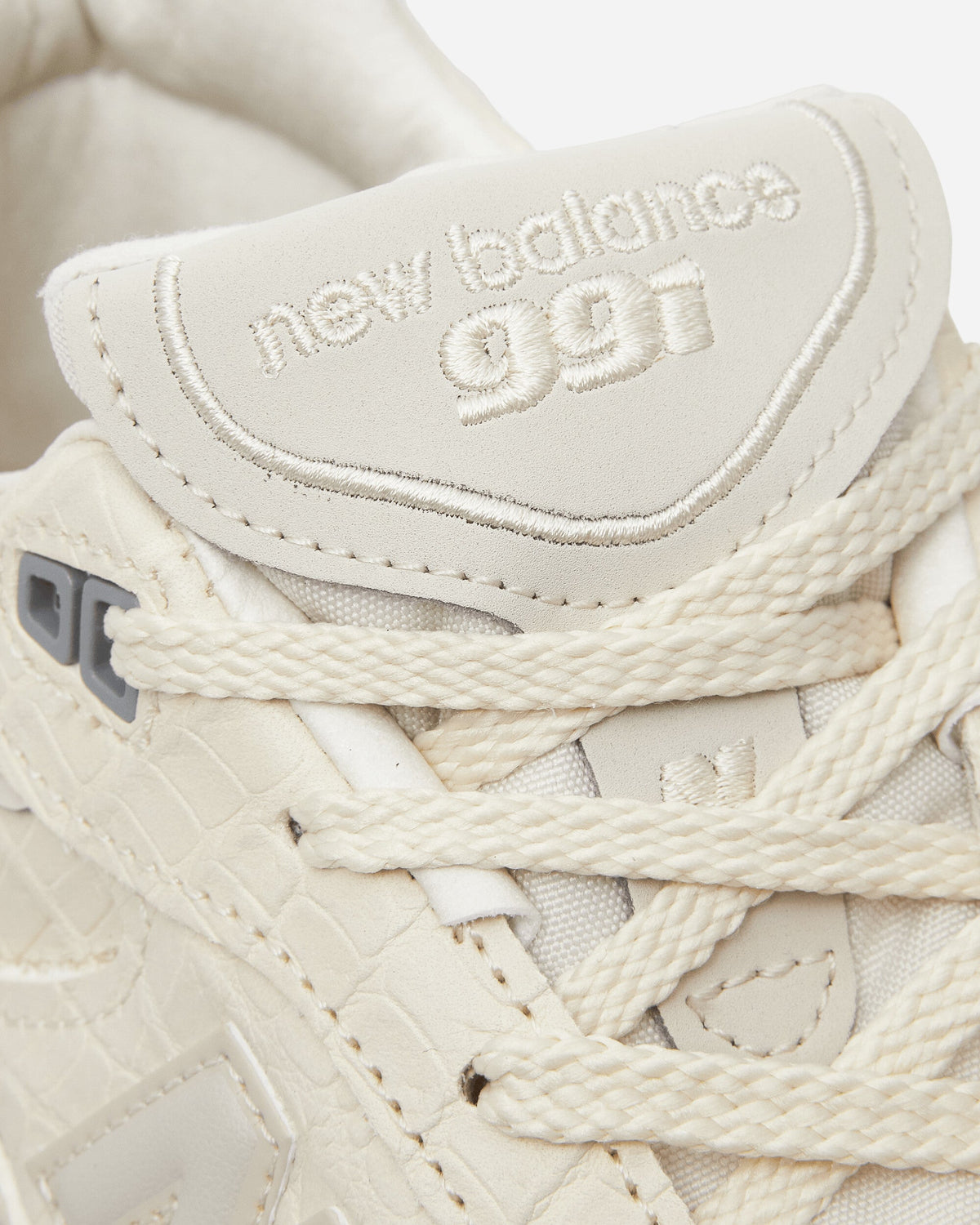 Women's Made in UK 991v1 Sneakers Pistachio Shell