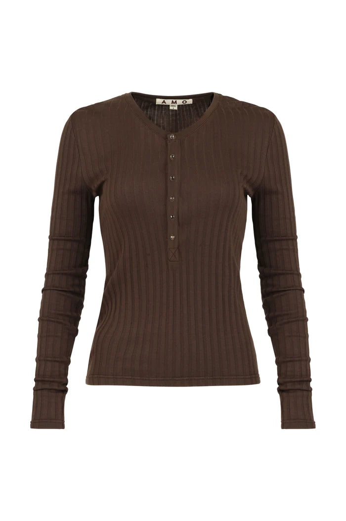 AMO – Lottie Top in Mocha