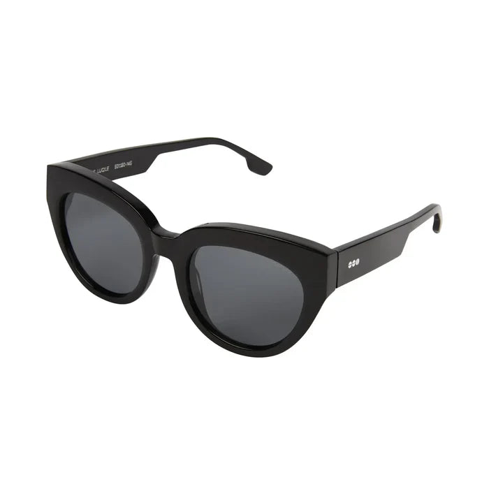 Komono – Lucile in Black