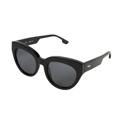 Komono – Lucile in Black