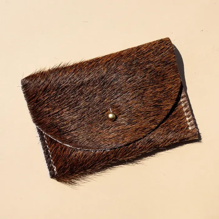 Primecut – Brown Hair on Hide Card Holder