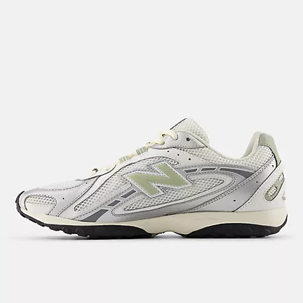 Men's/Women's New Balance 204L "Silver Metallic Garter Snake"